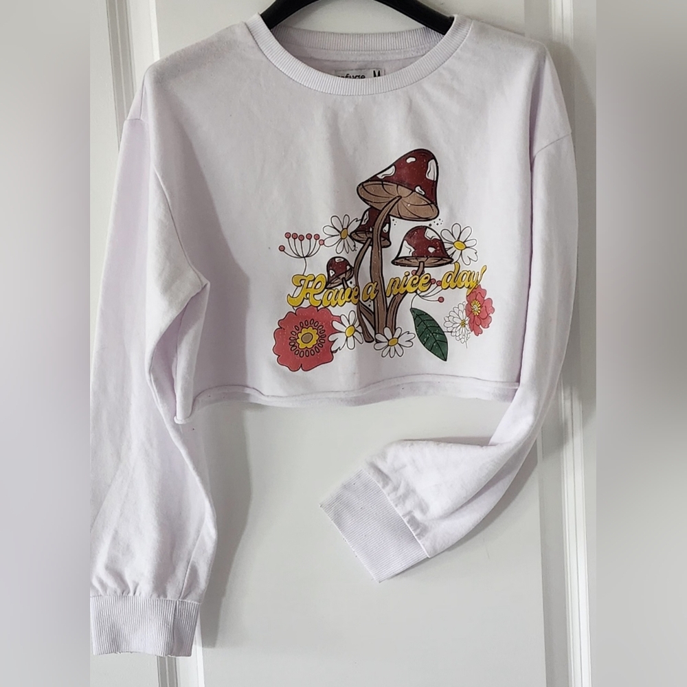 Girls Refuge Athletics Have a Nice Day Cropped Sweatshirt With Mushrooms Size M